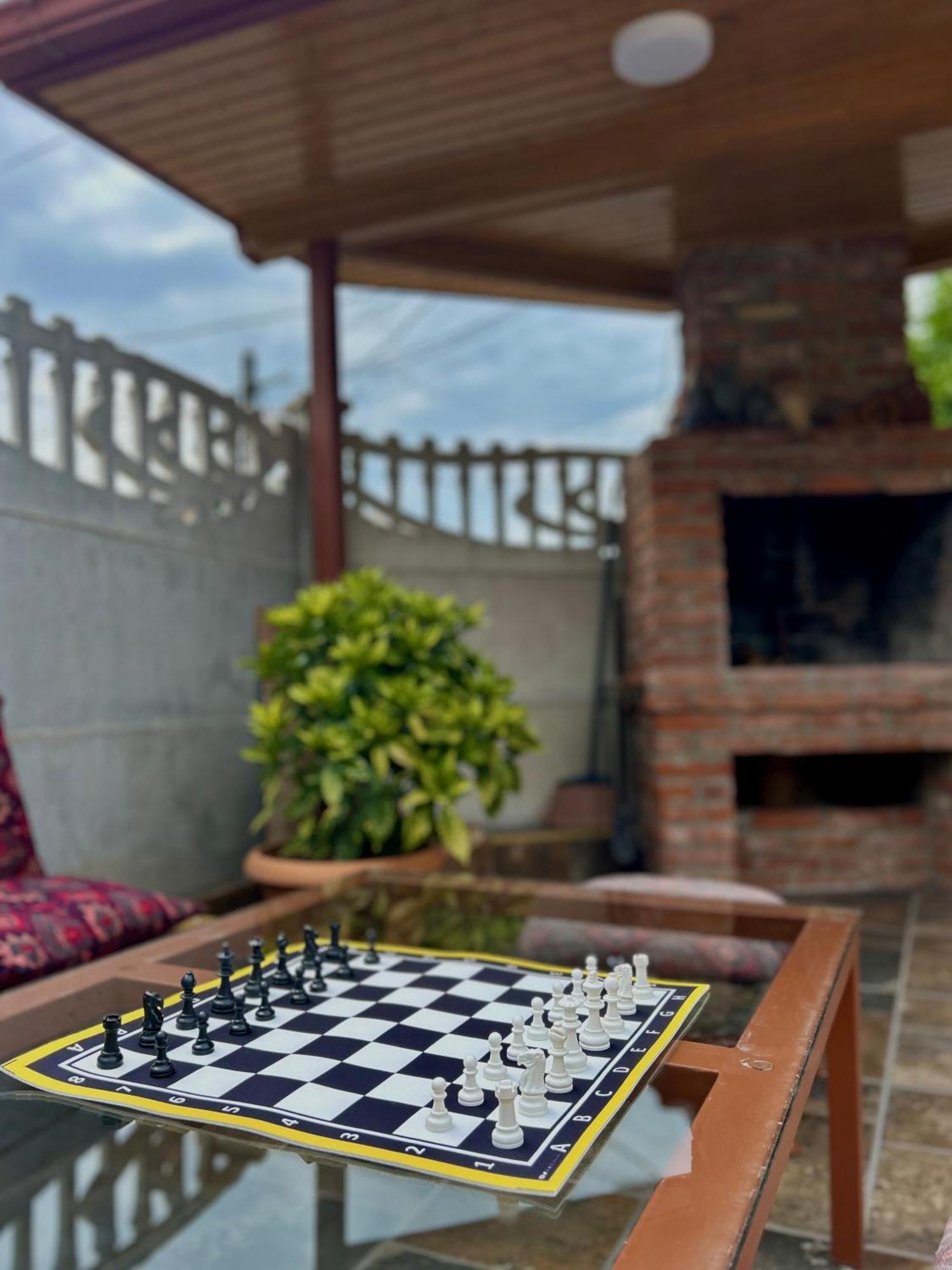 Gold Guest House Kutaisi Bagian luar foto