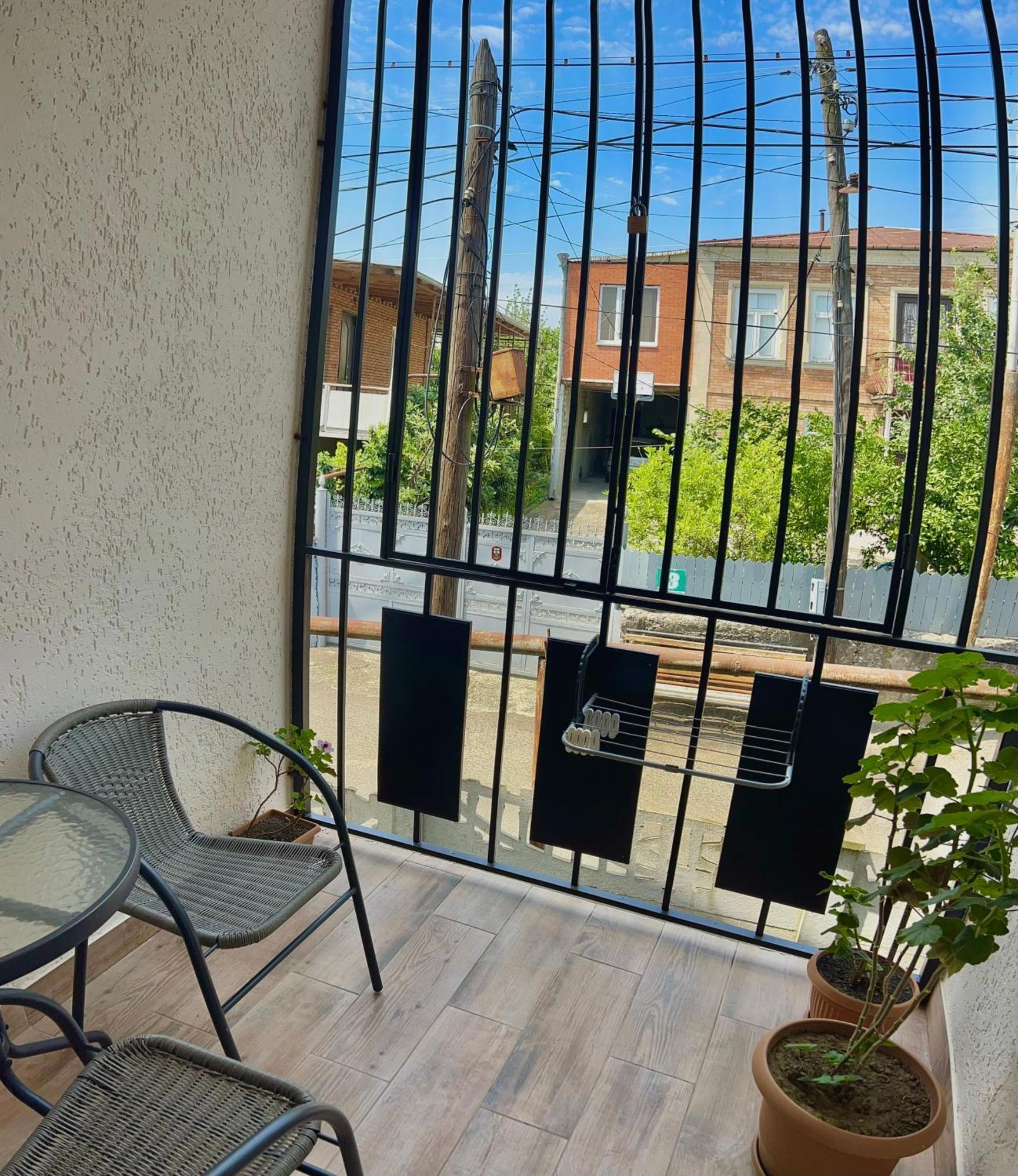 Gold Guest House Kutaisi Bagian luar foto